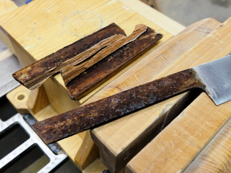 How To Make A Knife Handle From Epoxy Grout IBUILDIT.CA