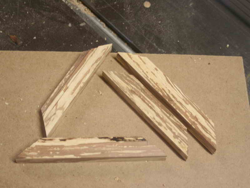 sides of picture frame cut on miter saw
