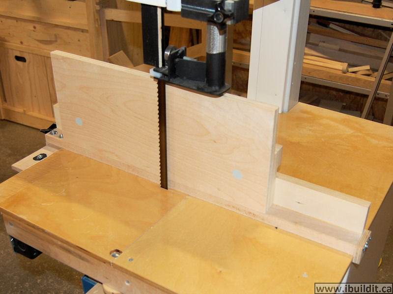 Band Saw Fence - IBUILDIT.CA