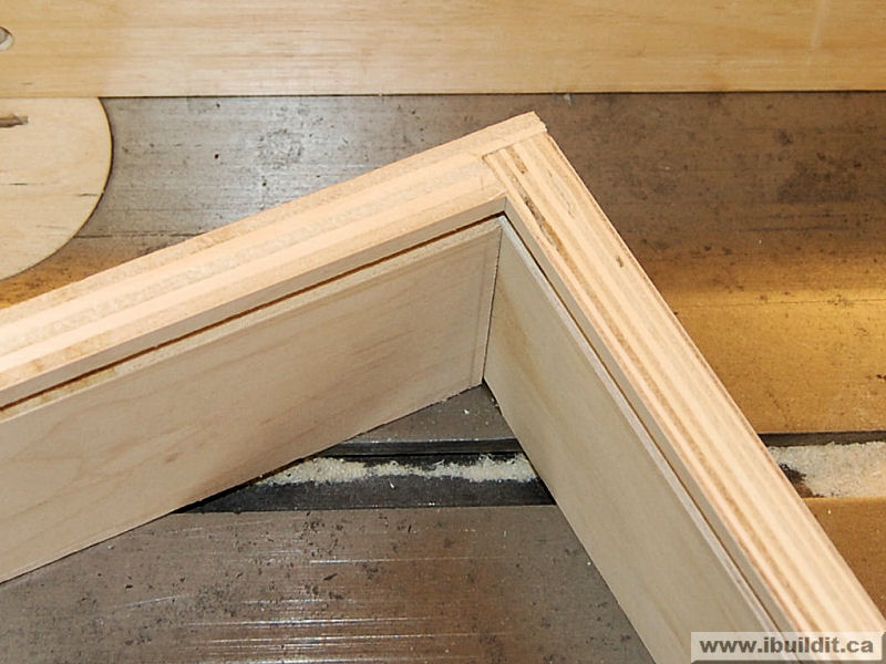 drawer corner joint