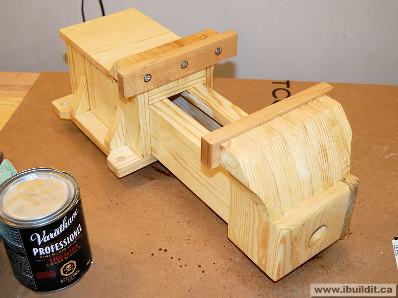 how to make a wooden vise