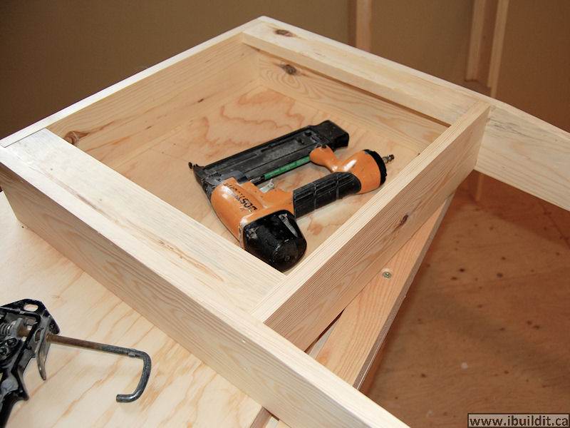 how to make a router table