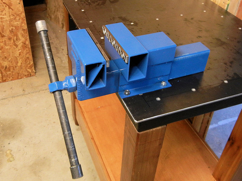 How To Make A Steel Bench Vise - IBUILDIT.CA