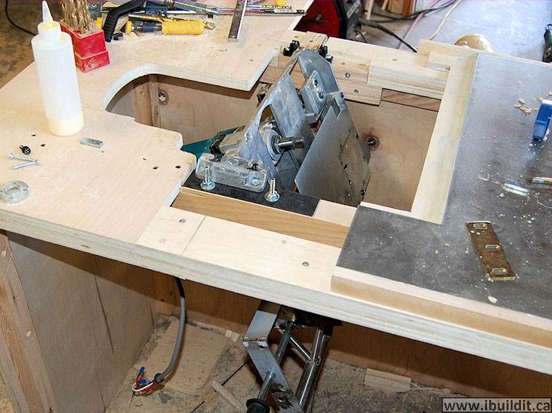 Homemade TABLE SAW with CIRCULAR SAW - Building 3 in 1 Workshop