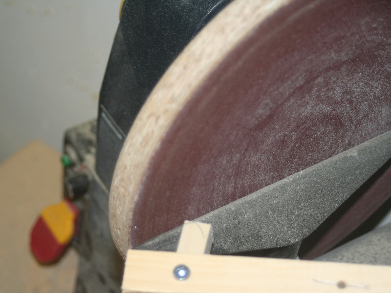 disk sander center finding jig