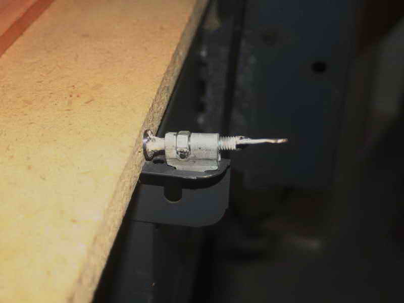 build a radial arm saw fence screw clamp
