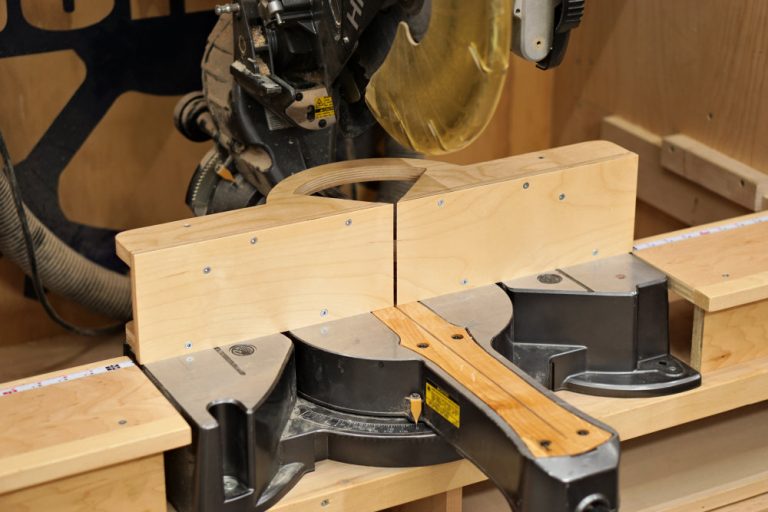 Making A Miter Saw Fence IBUILDIT.CA
